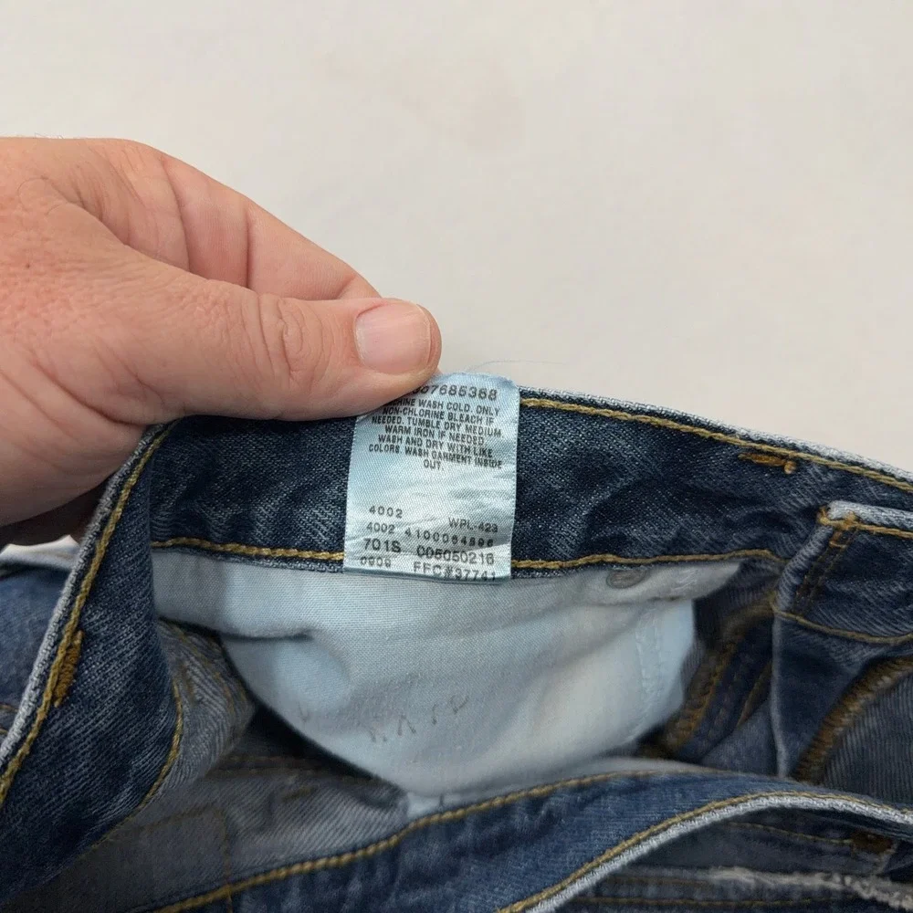 Y2K Levi's Jeans 505 Regular Fit Straight Leg Medium Wash Blue Mens W32 L30